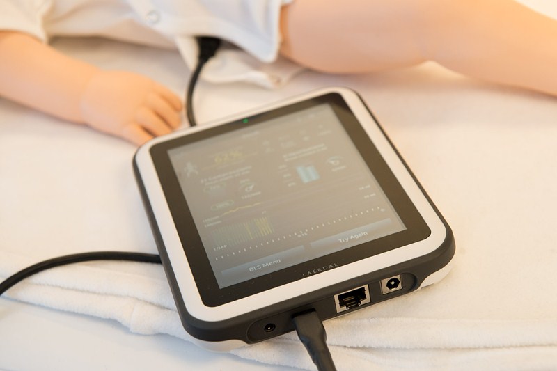 resucieBabyQCPR4